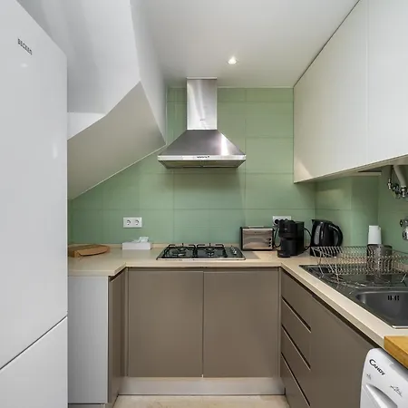 アパート Whome Campo De Ourique 1br Duplex With Ac リスボン