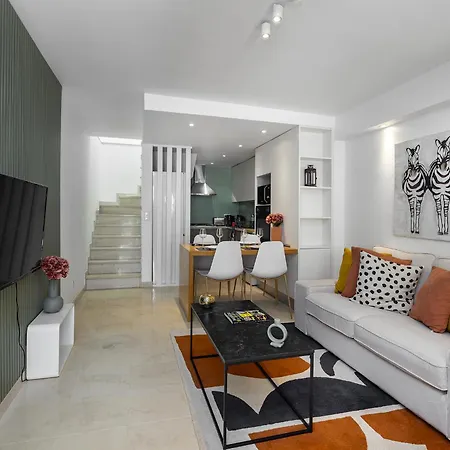 Whome Campo De Ourique 1br Duplex With Ac *